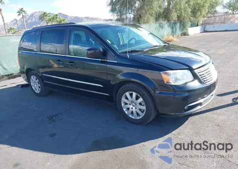 2016 Chrysler Town & Country Touring from USA, damaged, VIN 2C4RC1BGXGR231146